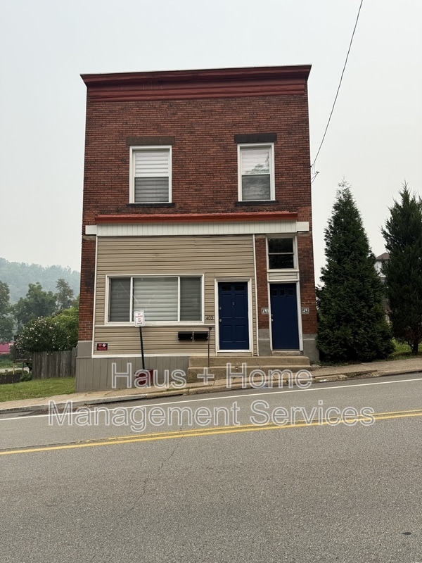 Building Photo - 403 Wall Ave Unit 1
