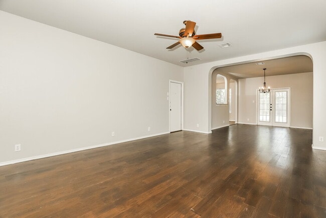 Photo - 2123 Dodge Dr
