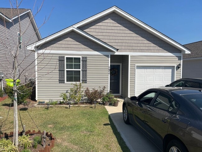 Building Photo - Wonderful Four Bedroom Home! Close to Ft. Jackson!