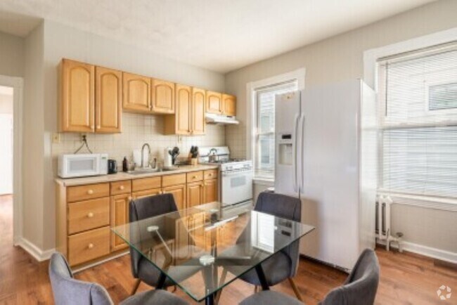 Building Photo - 14 Elder St Unit 4 Rental