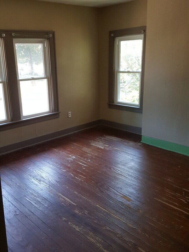 Photo - 2nd and Lincoln - August 2026