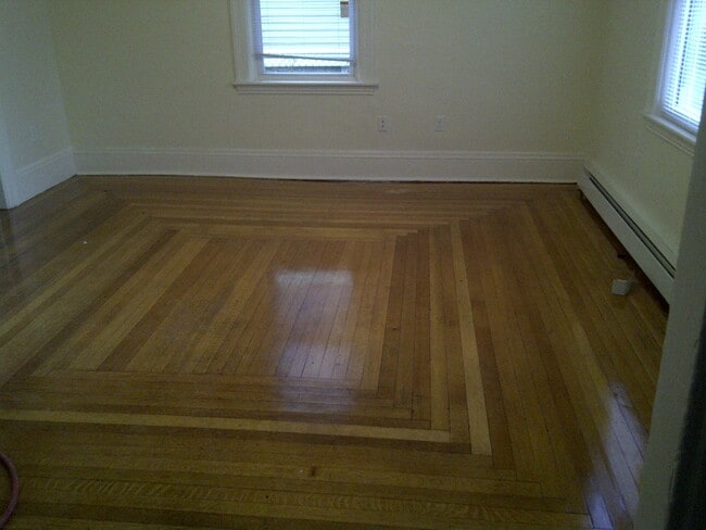 Photo - 5 Murdock Ter