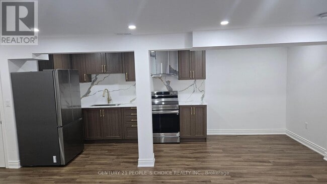 Photo - 53 Larry Cres