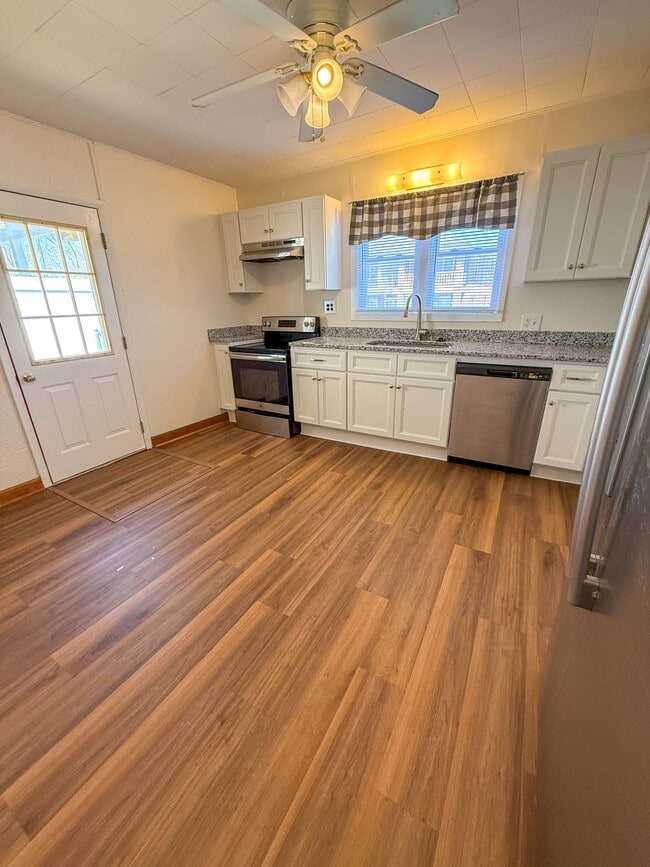 Photo - 621 Hamilton St