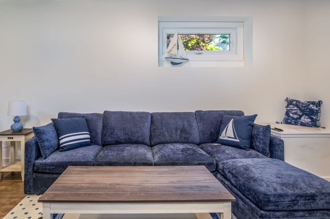 Photo - 184 Grand Ave Unidad ID1374785P