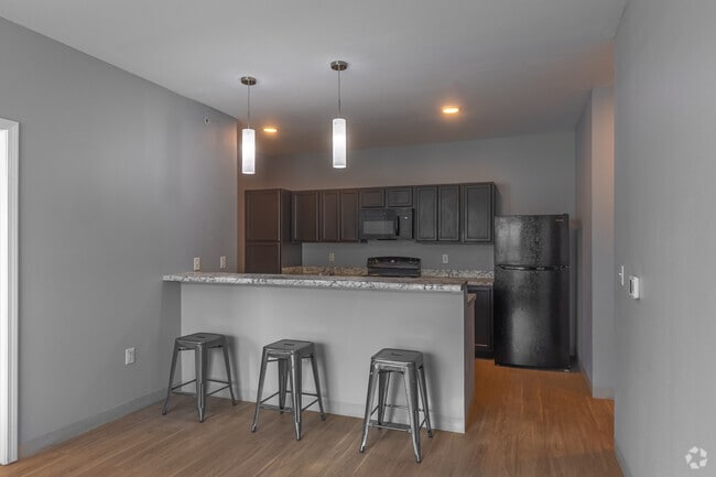 C1 3BR, 3BA - 1,077SF - Kitchen