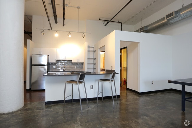 dining area_Studio, 1BA - 1,729 SF