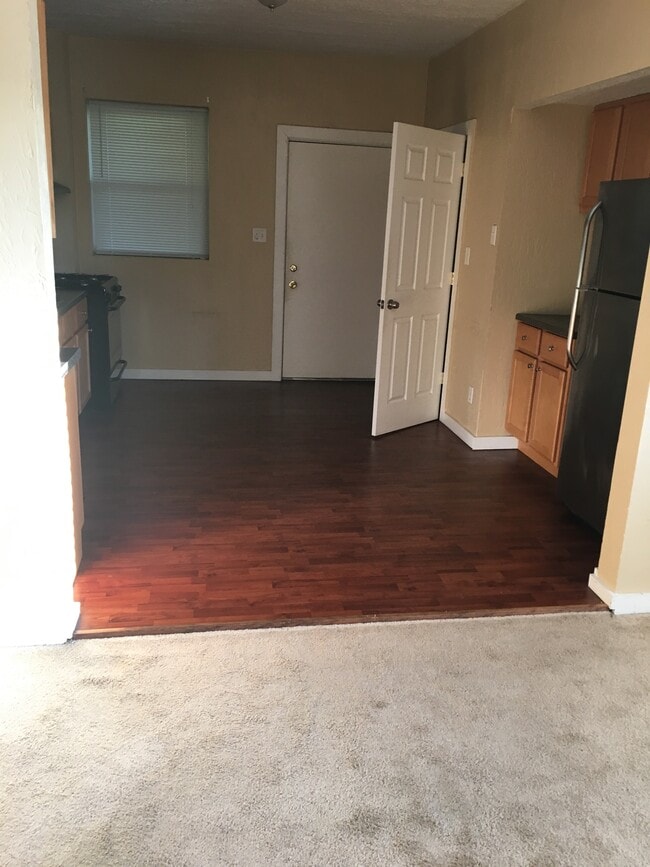 Kitchen - 3824 Liberty Ave Unit #1