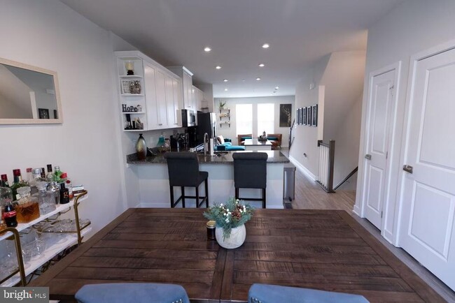 Photo - 2807 Evansgreen Dr