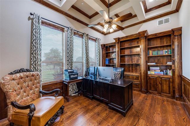 Photo - 210 Rockland Trail