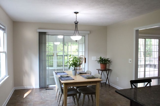 Photo - 722 Chelsea Dr