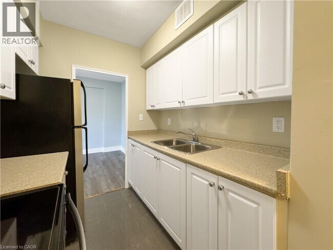 Photo - 133 Herkimer St Unit 203