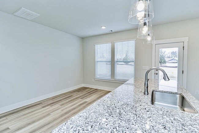 Photo - 114 Marston Ln