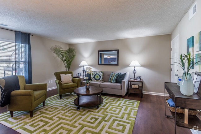 2 BR, 1 BA - Barrington