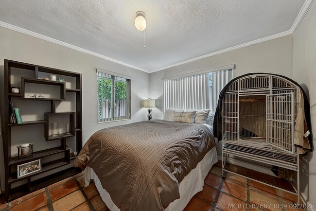 Photo - 701 NE 22nd Dr