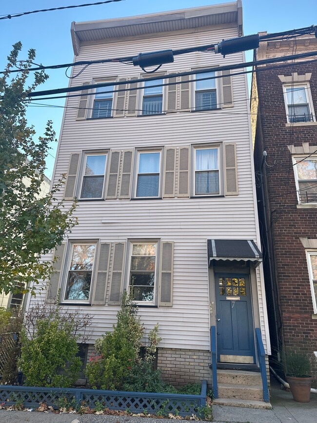 Photo - 7 Woodland Ave Unit 1