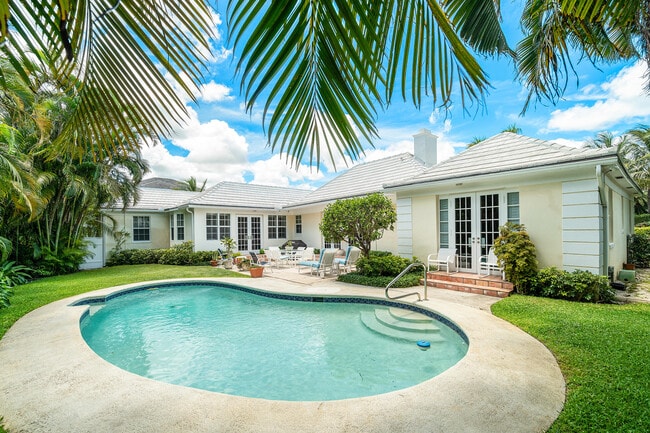 Photo - 230 Plantation Rd