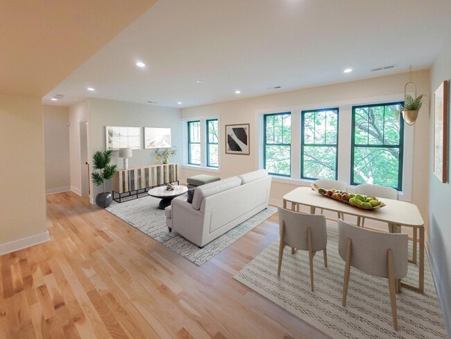 Building Photo - 4848 N Seeley Ave Unit 2