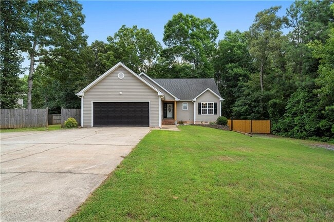 Photo - 141 Poplar Way