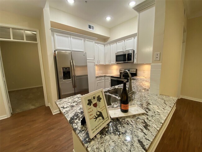 Photo - 1901 Post Oak Park Dr