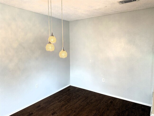 62 Evanston St Unit 2/5