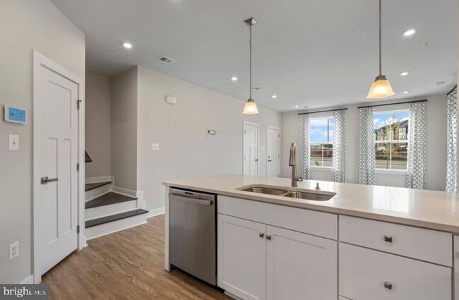 Photo - 42627 Burbank Terrace