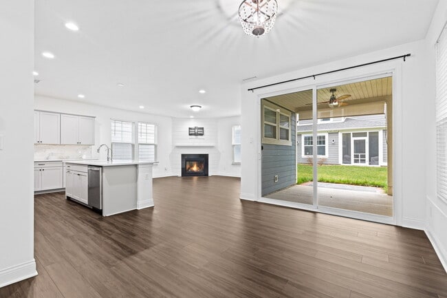 Photo - 7011 Pickett Pl