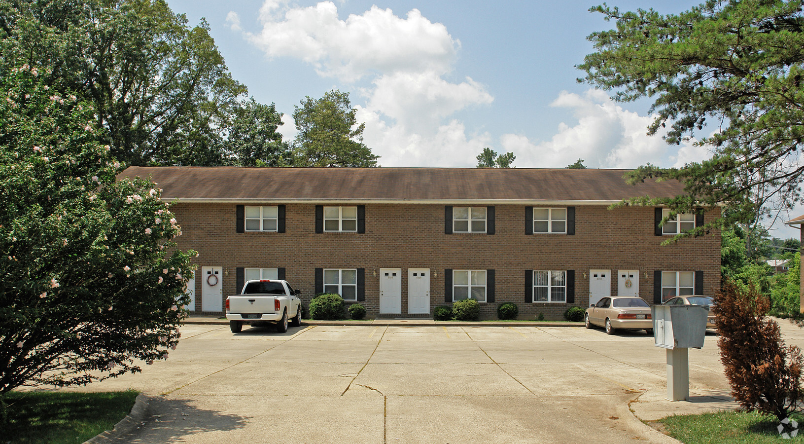 West Gate (Patriot Gates) - West Gate (Patriot Gates) Apartments