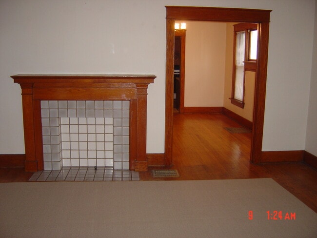 1123 W 24th St Unit 1