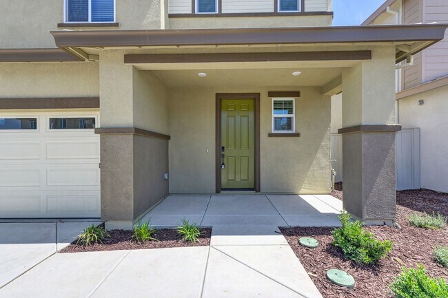 Photo - New SOLAR Home in West Rosevile