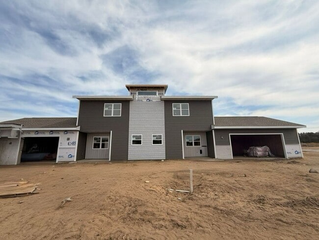 Building Photo - 3826/3830 Kensington Place Unit 3830 Kensington Place