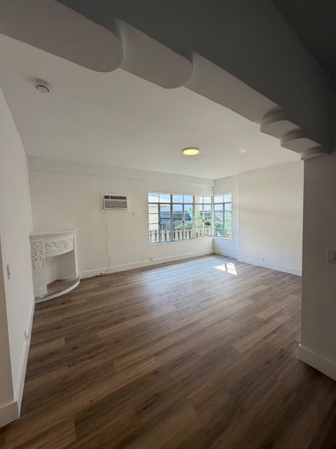 1044 Michigan Ave