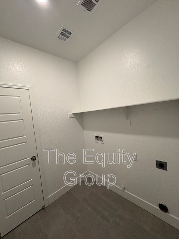 241 E Tyler Ave