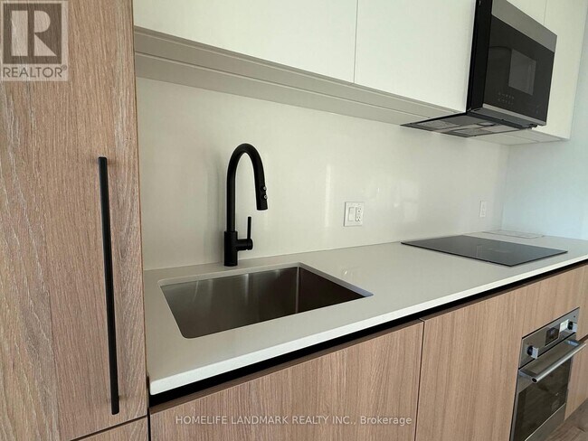 Photo - 35 Parliament St Unit 2906