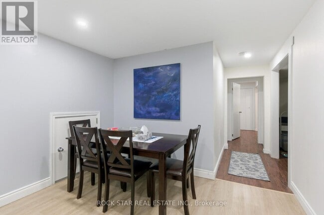 Photo - 111 Britten Close