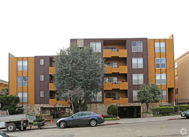 Photo - Euclid Plaza Apartments