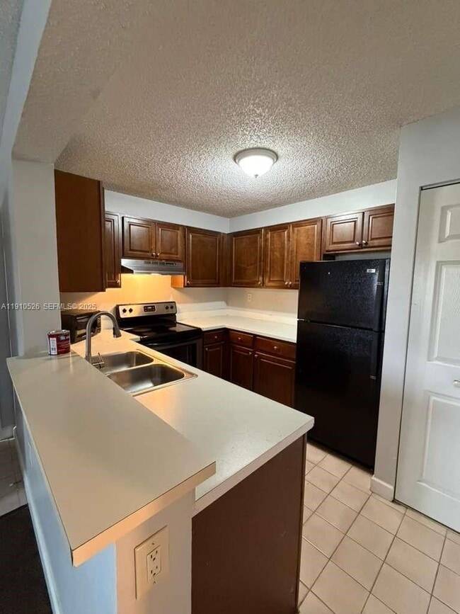 Photo - 351 Palm Way Unit 207