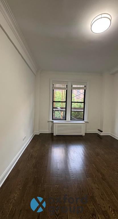 Photo - East 76th Street