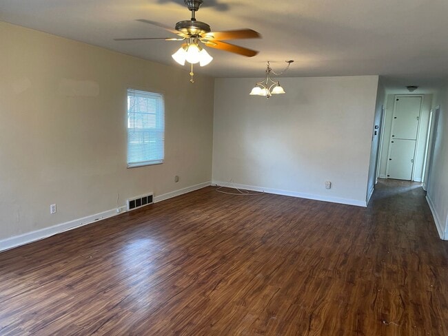 Photo - House for Rent in Southwest City