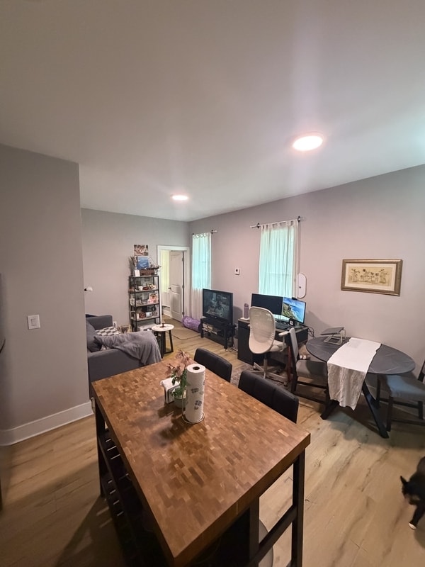 Photo - 4948 Walnut St