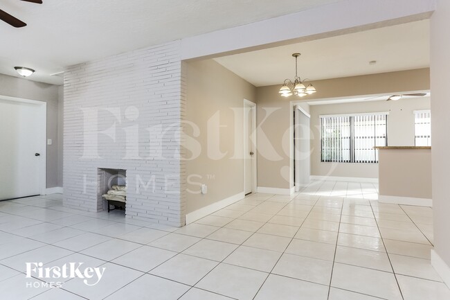 Photo - 7720 Juniper St