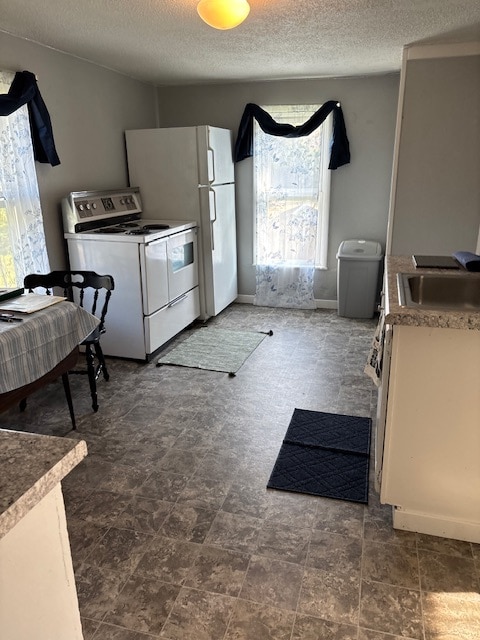 Photo - 303 Cobban St Unit Fully furn upper