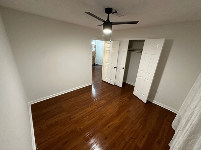 Photo - 3535 Farwood Dr