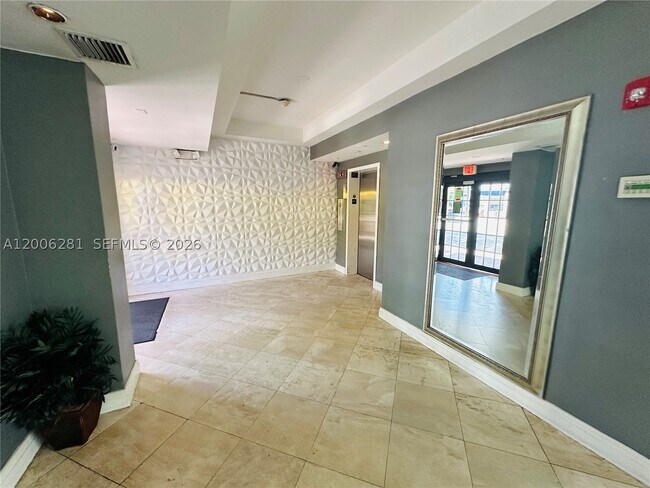 Photo - 710 Washington 321 Unit 321