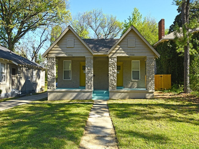 Building Photo - 1 Bedroom, 1 Bathroom Duplex Near Stone Wall and N Avalon