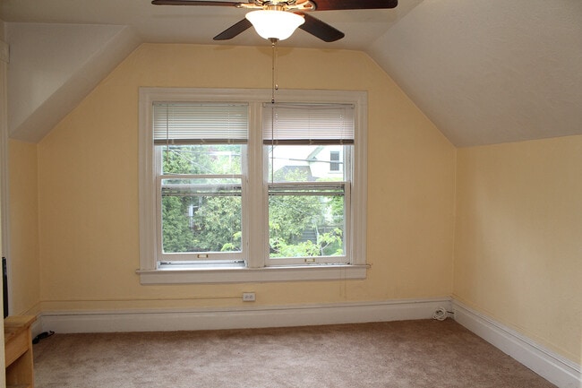 Photo - 221 SE 15th Ave