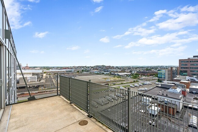 Photo - 25 Channel Center St Unidad PH204