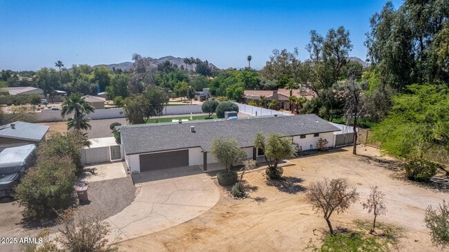 Photo - 11470 N 64th St