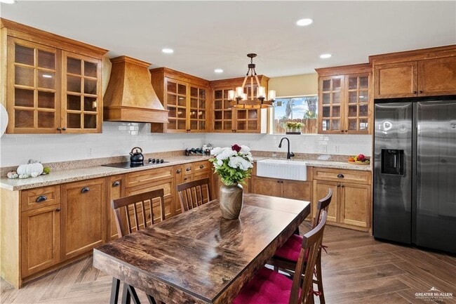 1408 Karen Dr