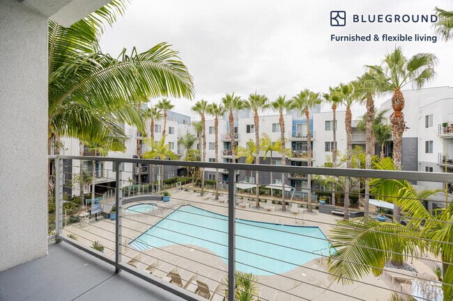 Photo - 5535 Westlawn Ave Unidad FL3-ID1404